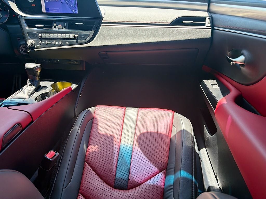 2023 Lexus ES 350 F SPORT Handling