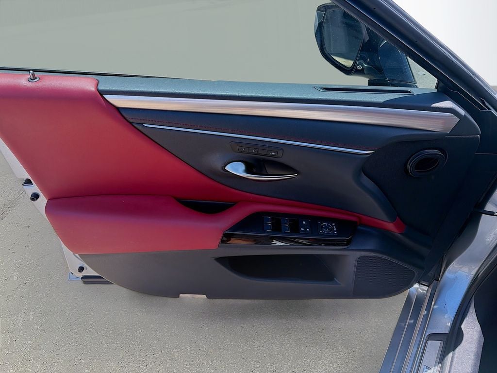 2023 Lexus ES 350 F SPORT Handling