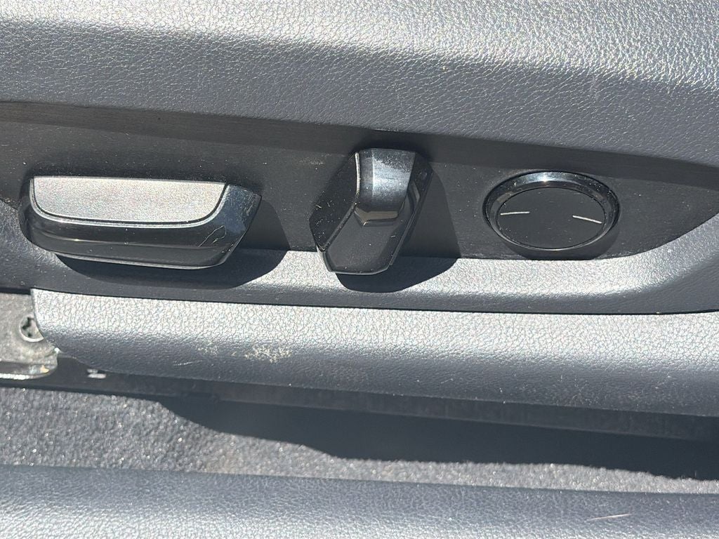 2023 Lexus ES 350 F SPORT Handling