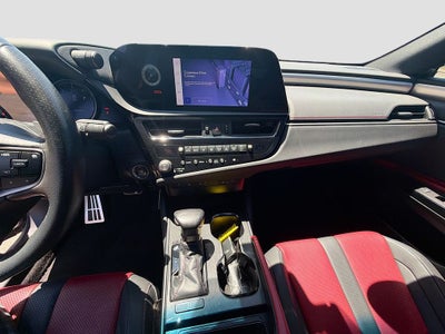 2023 Lexus ES 350 F SPORT Handling
