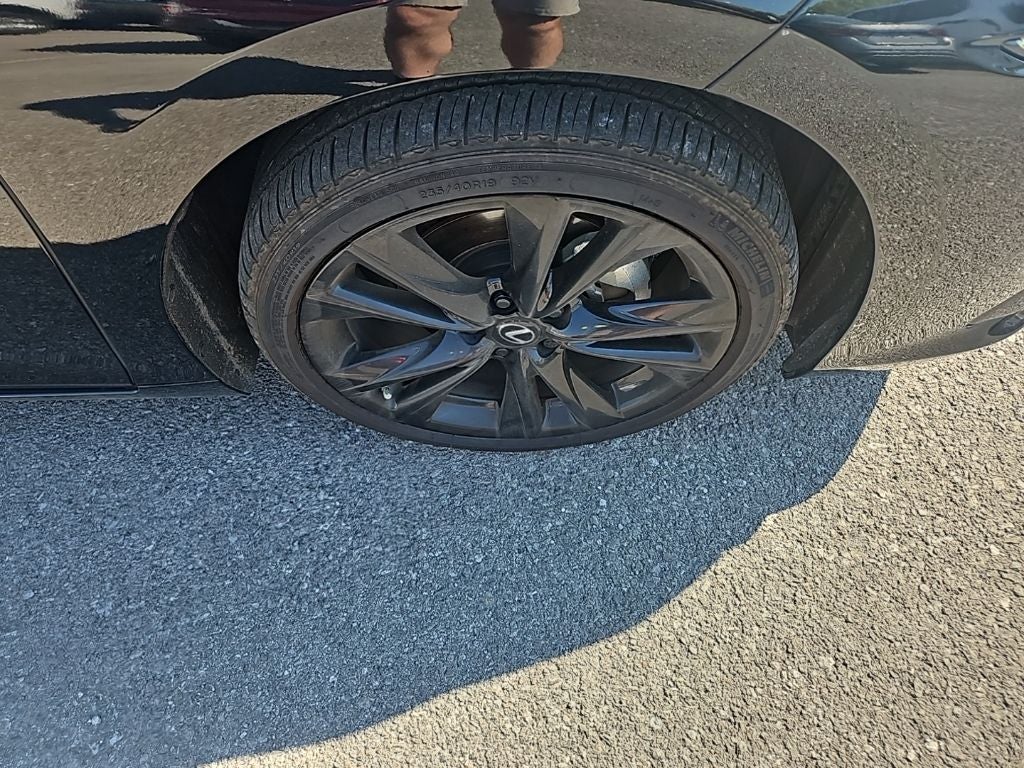 2024 Lexus ES 350 F SPORT Handling