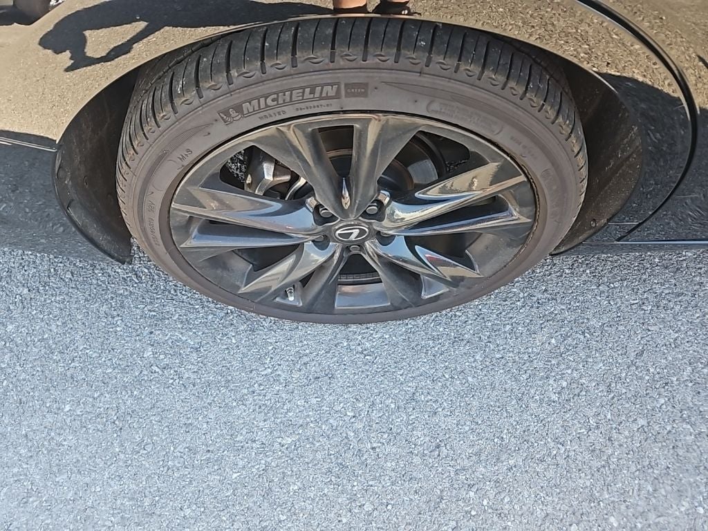 2024 Lexus ES 350 F SPORT Handling