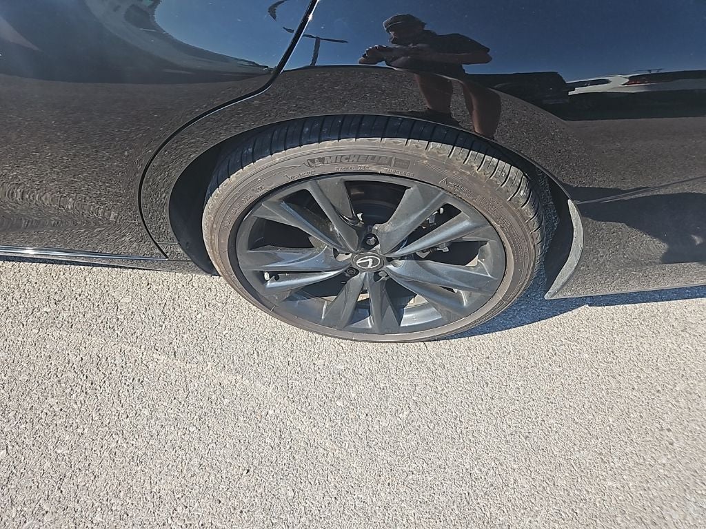 2024 Lexus ES 350 F SPORT Handling