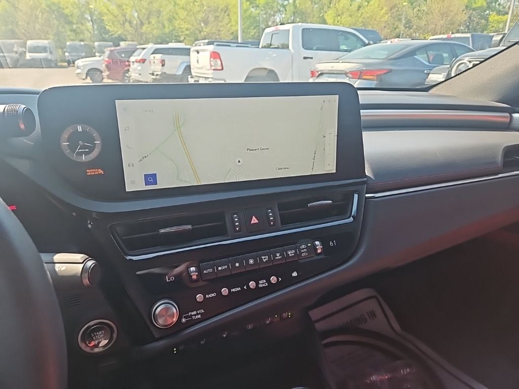 2024 Lexus ES 350 F SPORT Handling