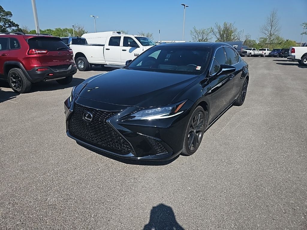 2024 Lexus ES 350 F SPORT Handling