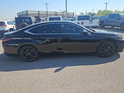 2024 Lexus ES 350 F SPORT Handling