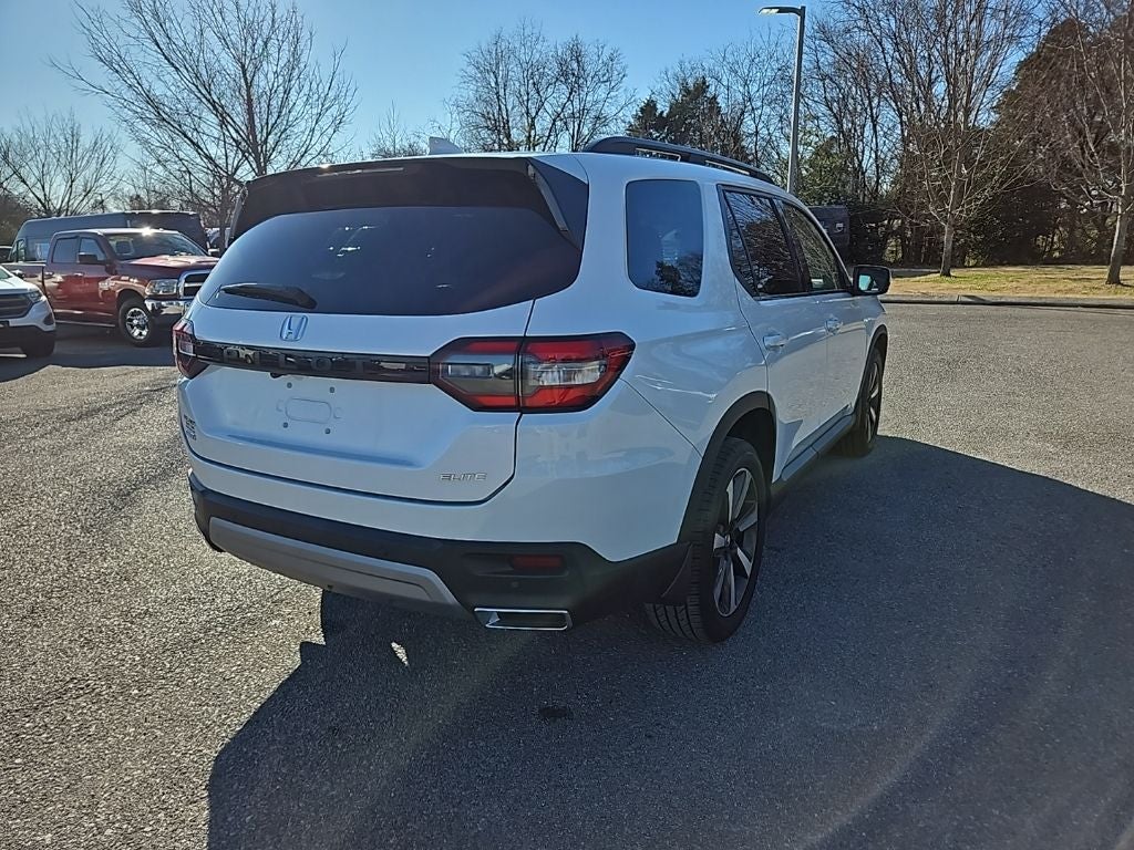 2023 Honda Pilot AWD Elite