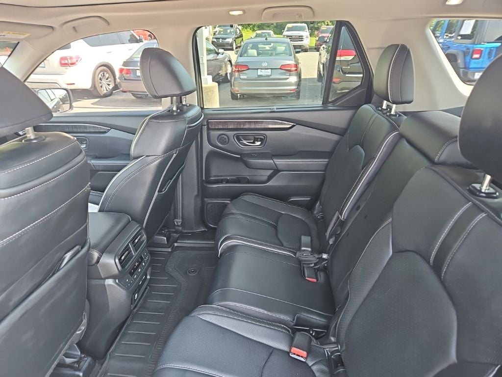 2023 Honda Pilot AWD Elite