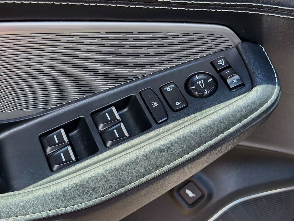 2023 Acura MDX Advance Package