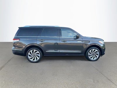 2023 Lincoln Navigator Reserve