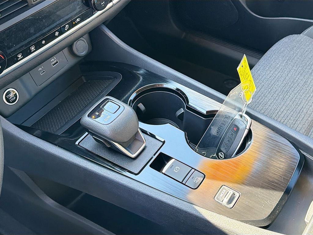 2023 Nissan Rogue SV FWD