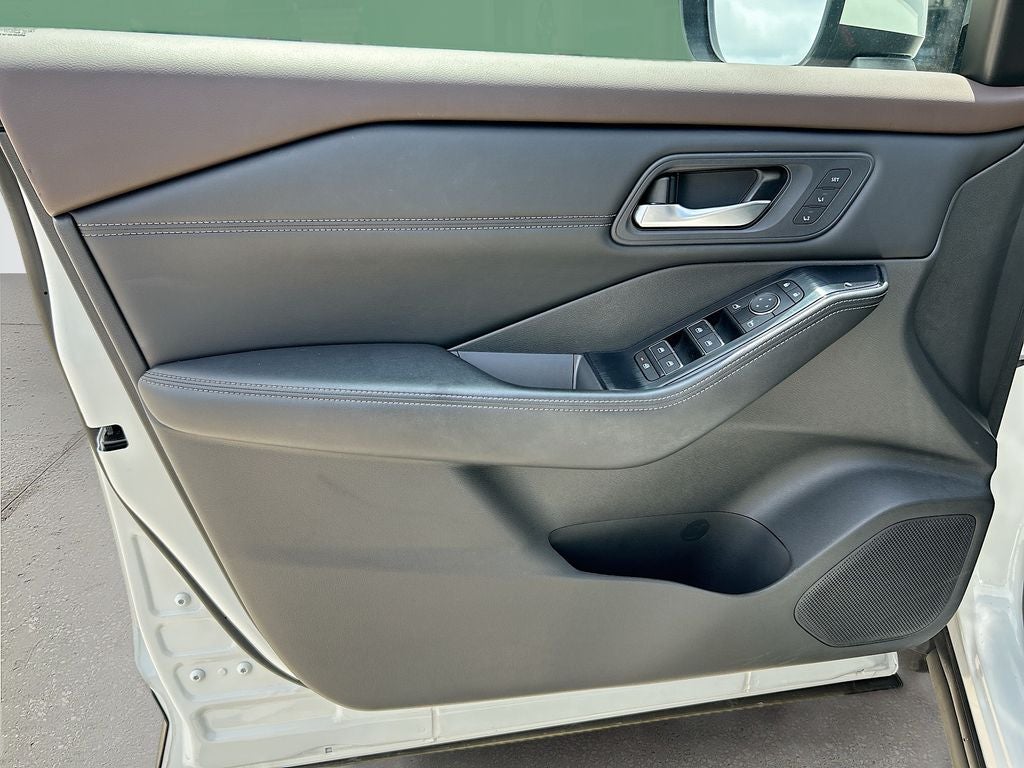 2023 Nissan Rogue SL Intelligent AWD