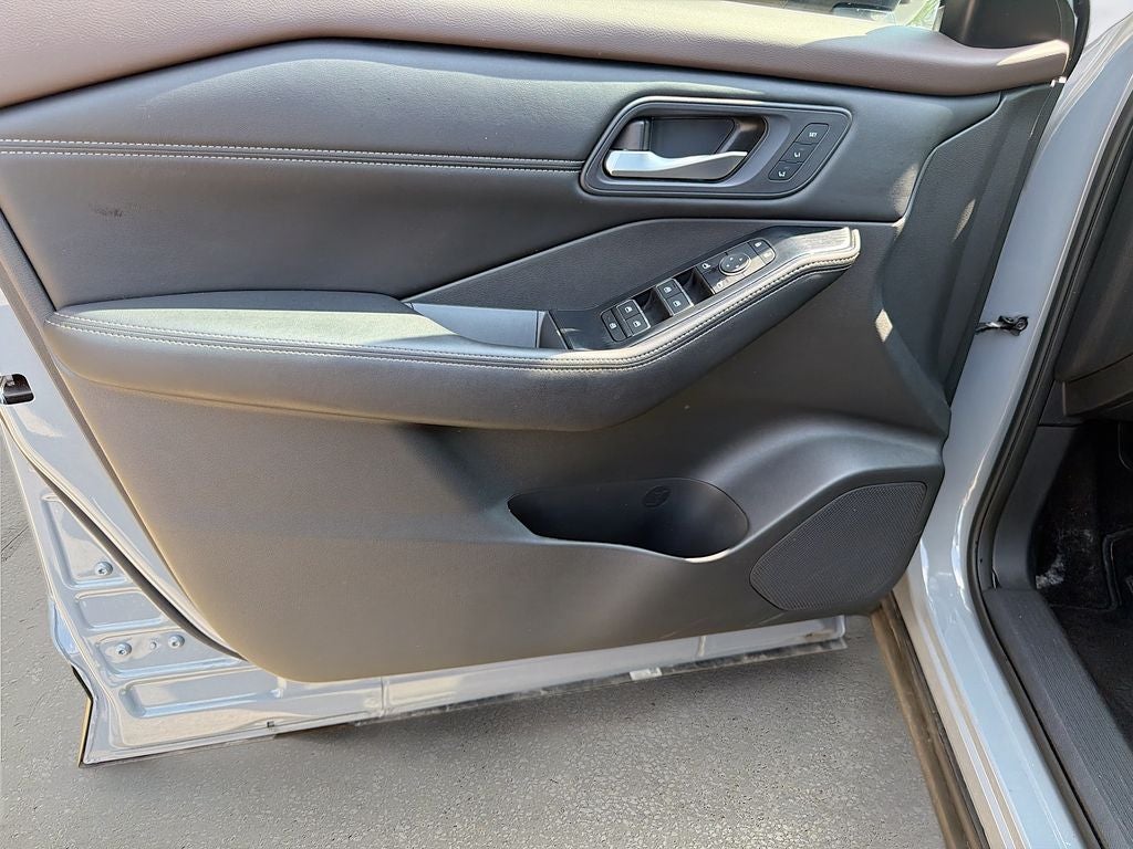 2023 Nissan Rogue SL Intelligent AWD