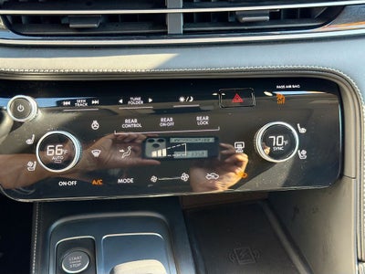 2023 INFINITI QX60 LUXE AWD