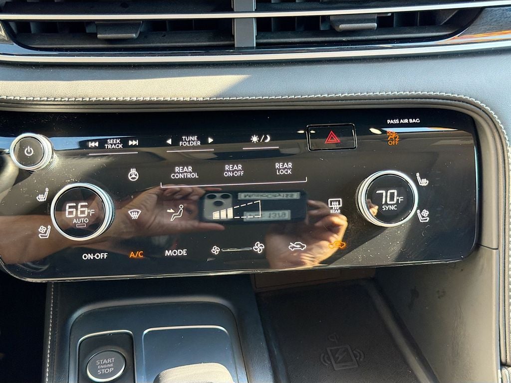 2023 INFINITI QX60 LUXE AWD