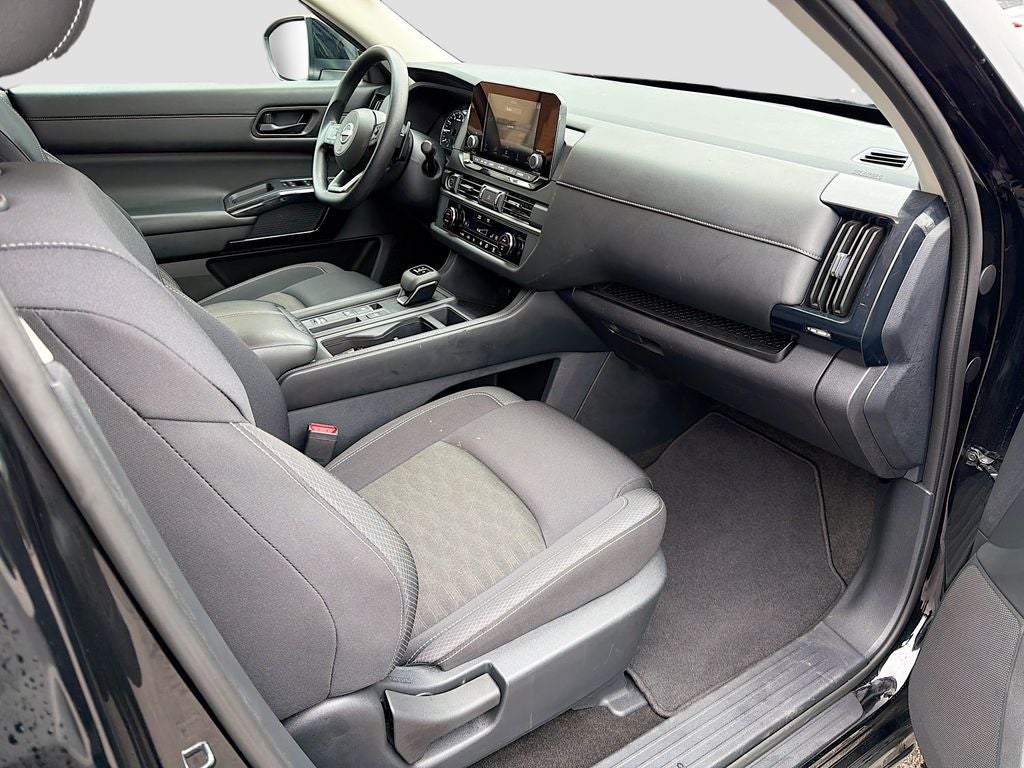 2024 Nissan Pathfinder S FWD