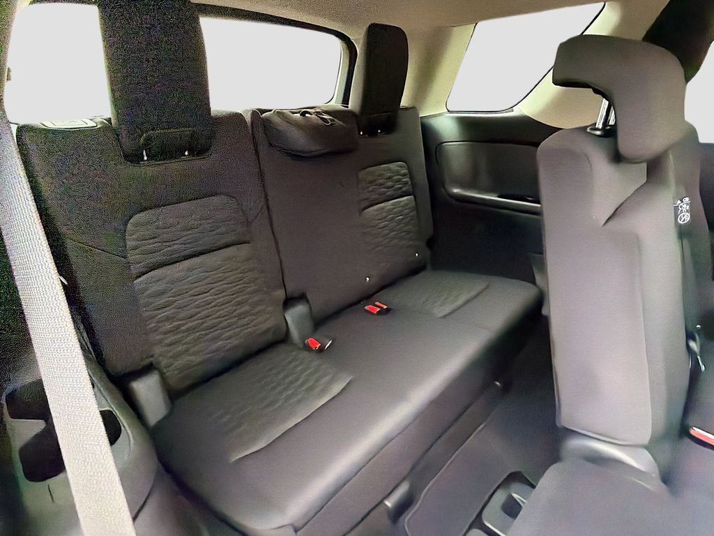 2024 Nissan Pathfinder S FWD