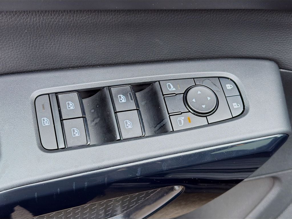 2024 Nissan Pathfinder S FWD