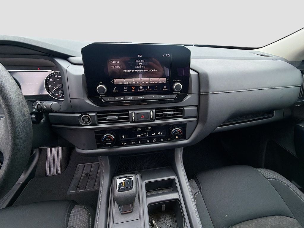 2024 Nissan Pathfinder S FWD