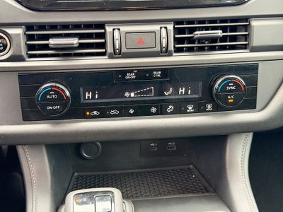 2024 Nissan Pathfinder S FWD