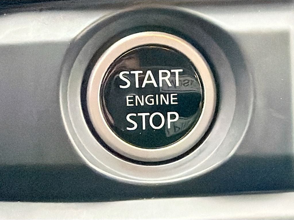 2024 Nissan Pathfinder S FWD