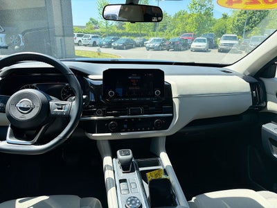 2024 Nissan Pathfinder SV 4WD