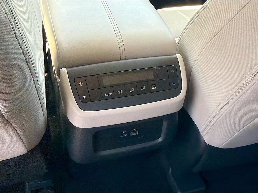 2024 Nissan Pathfinder SV 4WD