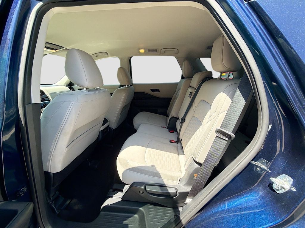 2024 Nissan Pathfinder SV 4WD