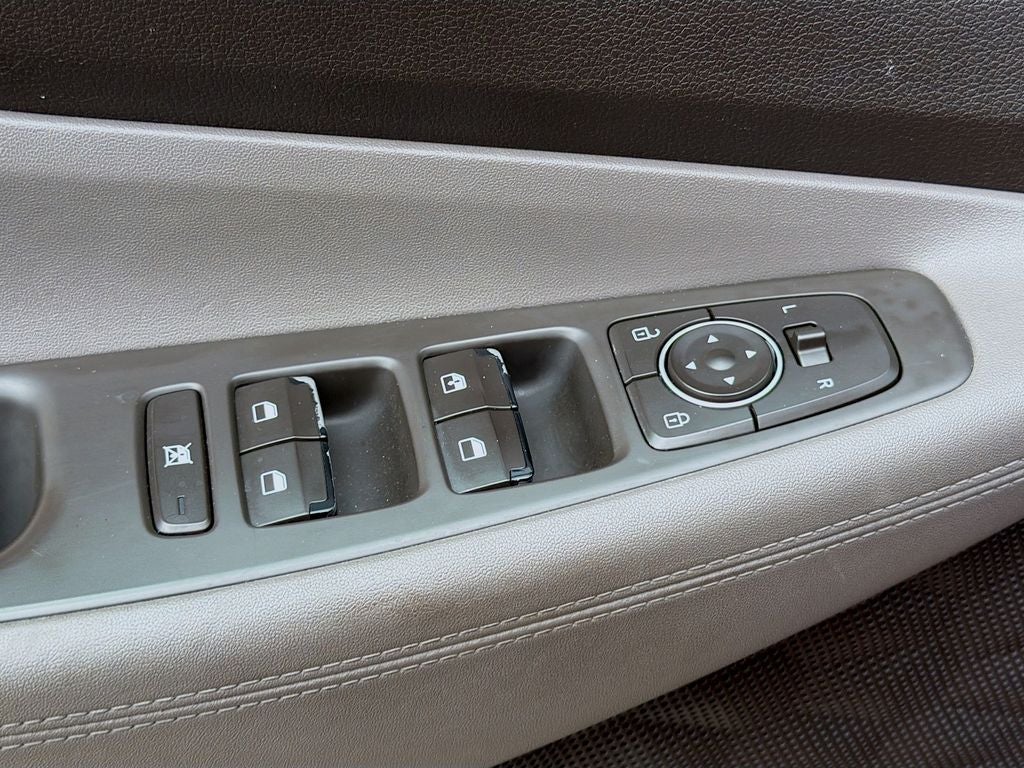 2020 Hyundai Santa Fe SE