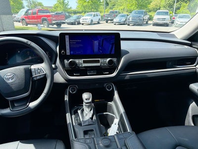 2025 Toyota Grand Highlander XLE