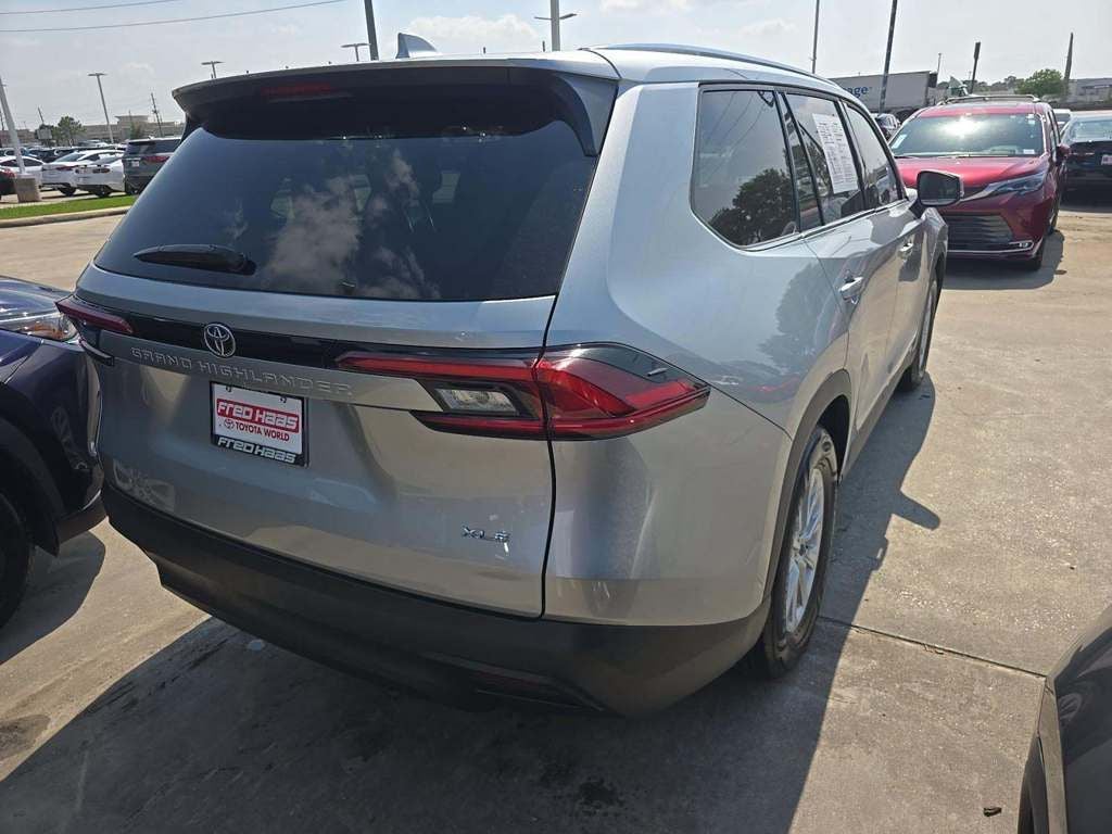 2025 Toyota Grand Highlander XLE