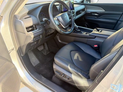 2025 Toyota Grand Highlander XLE