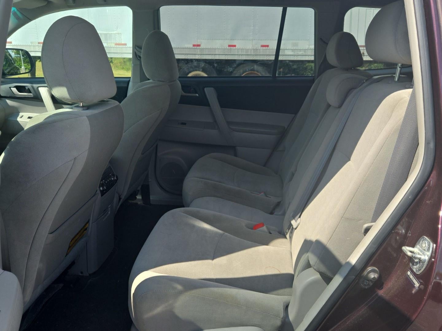 2011 Toyota Highlander Base V6