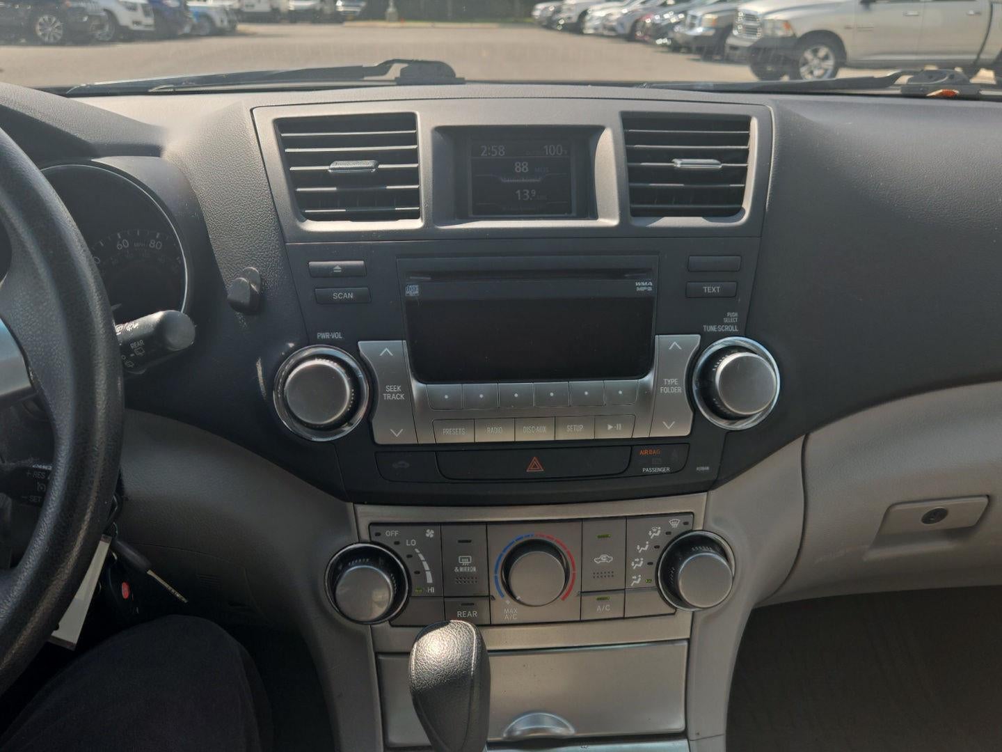 2011 Toyota Highlander Base V6