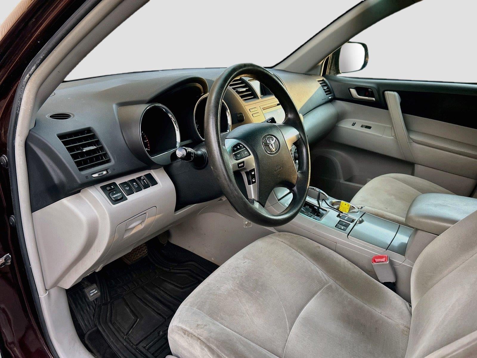 2011 Toyota Highlander Base V6