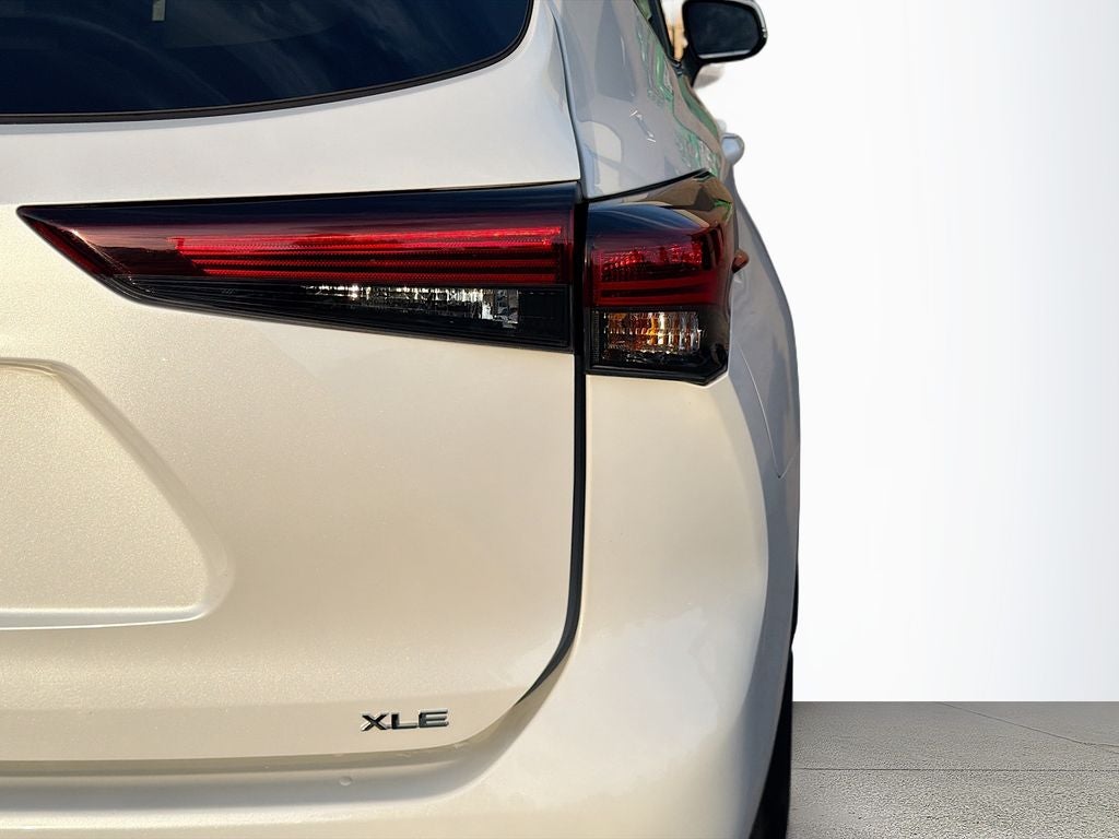 2025 Toyota Highlander Hybrid XLE