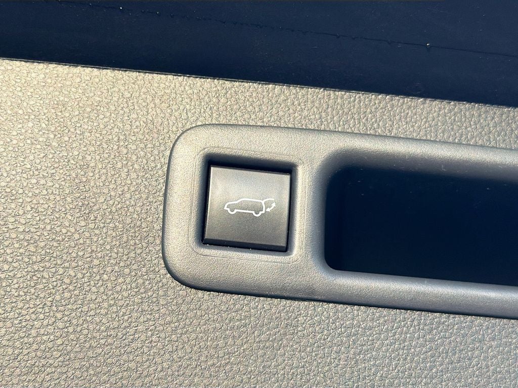2025 Toyota Highlander Hybrid XLE