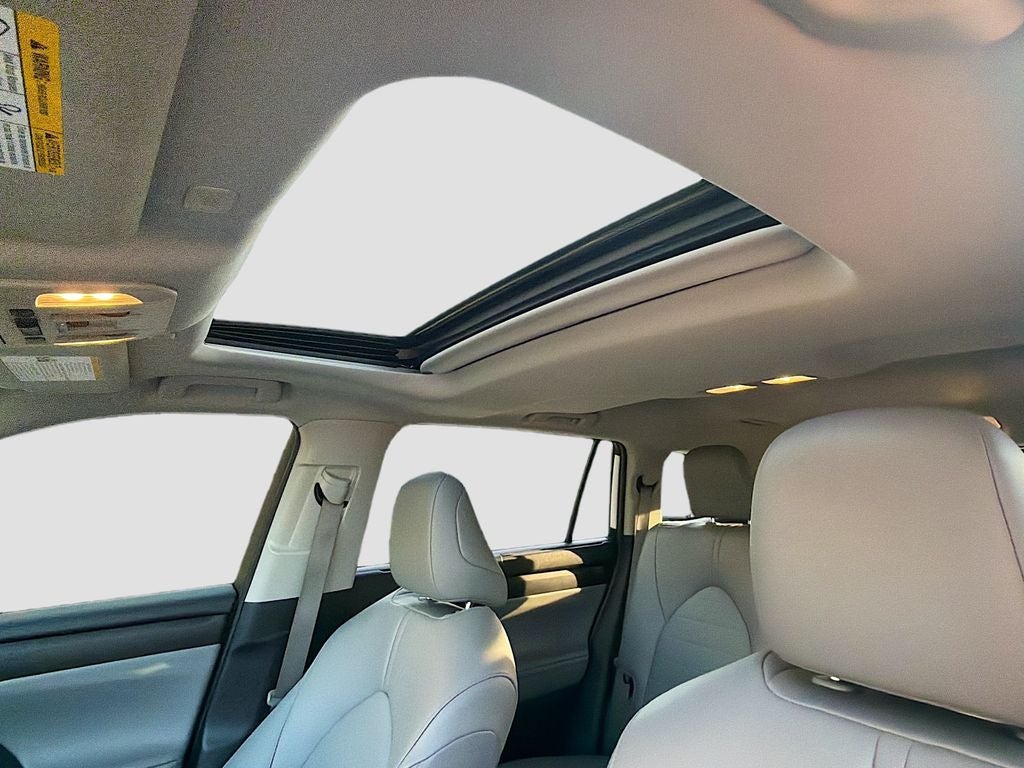 2025 Toyota Highlander Hybrid XLE