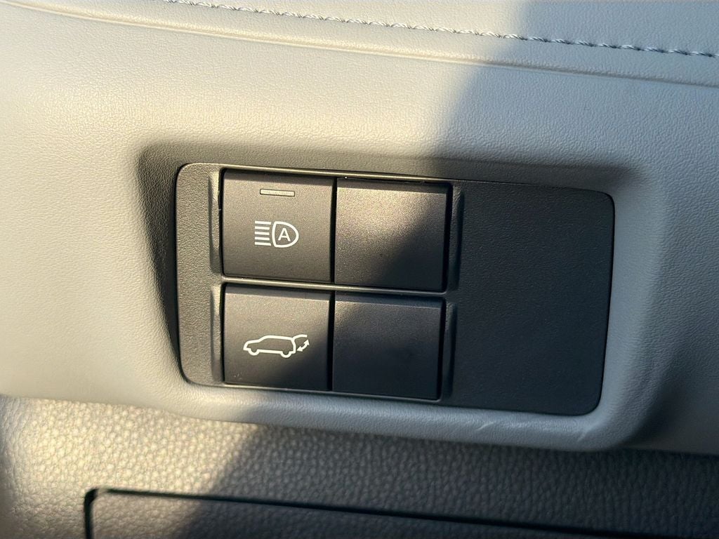 2025 Toyota Highlander Hybrid XLE