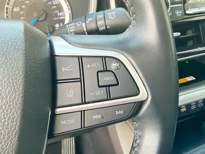 2025 Toyota Highlander Hybrid XLE