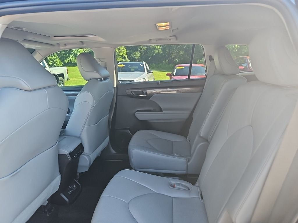 2023 Toyota Highlander Limited
