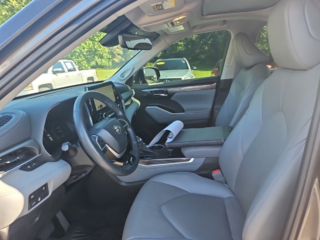 2023 Toyota Highlander Limited