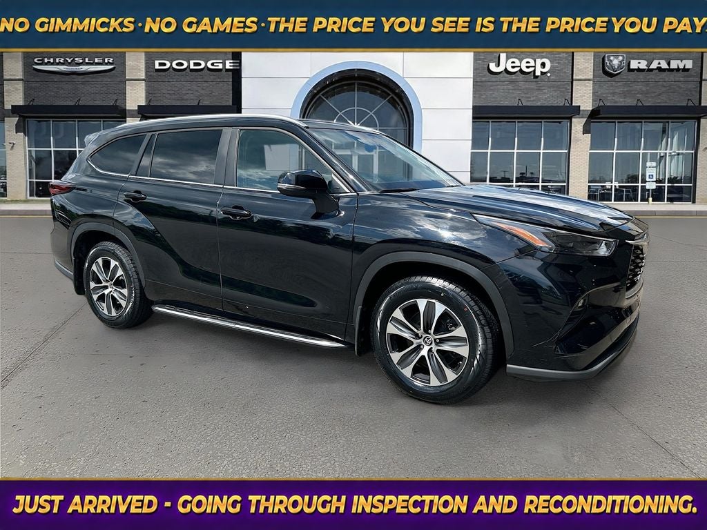 2024 Toyota Highlander XLE