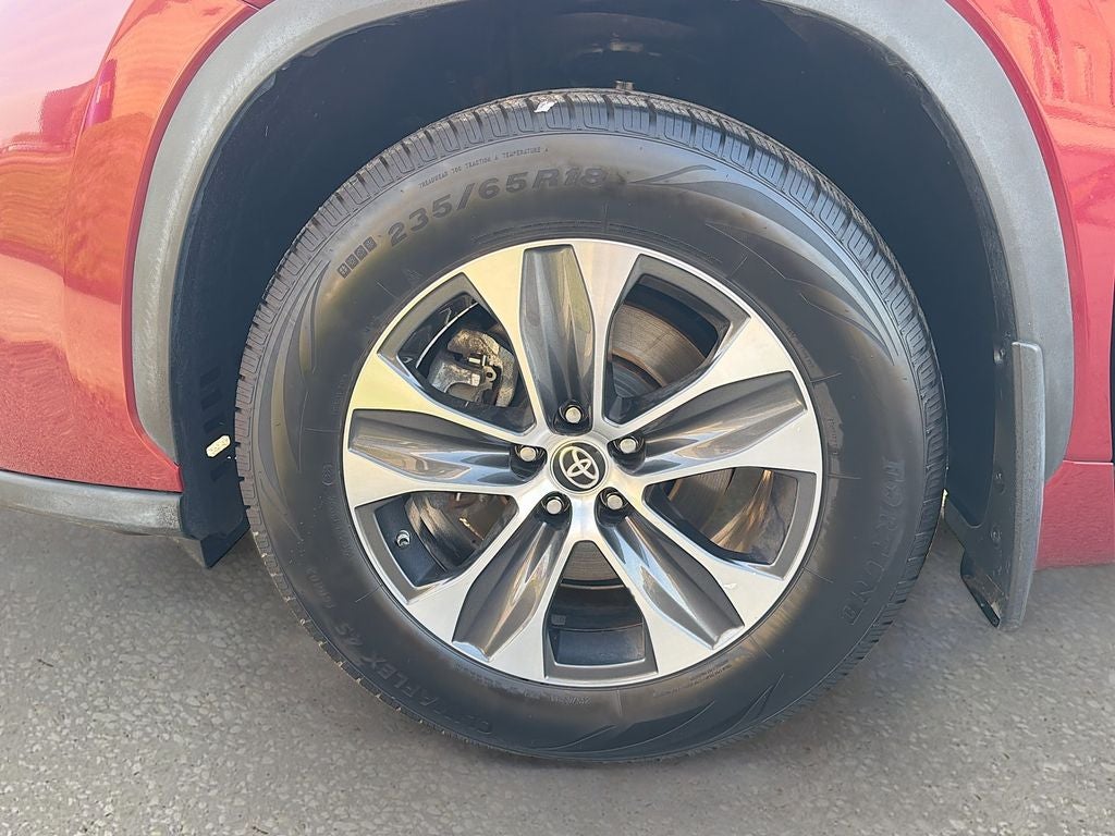 2023 Toyota Highlander XLE