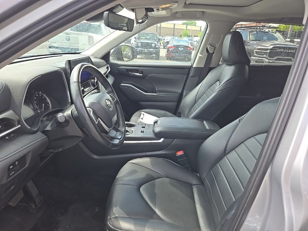 2024 Toyota Highlander XLE