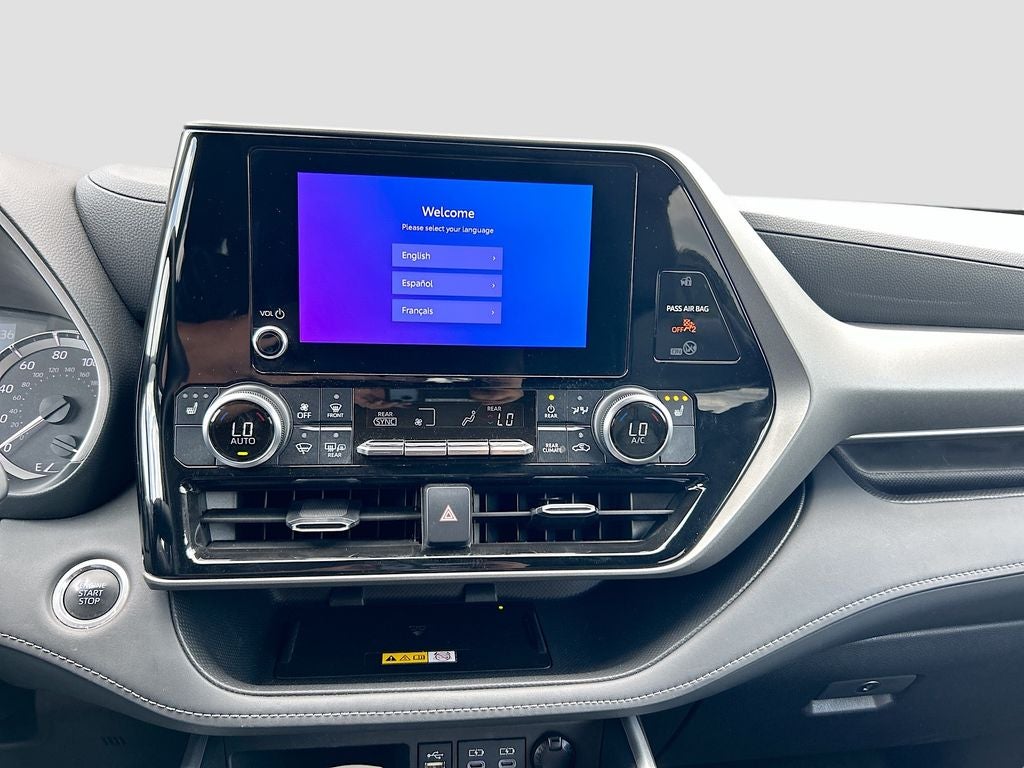 2024 Toyota Highlander XLE