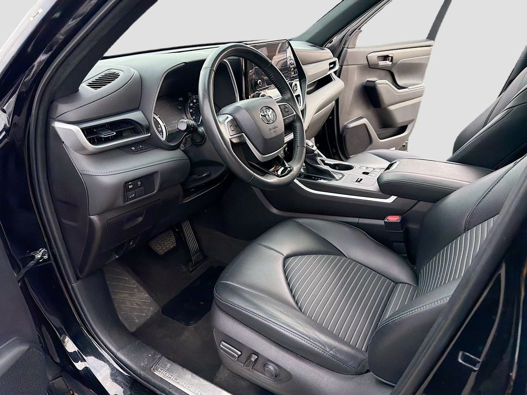 2023 Toyota Highlander XSE