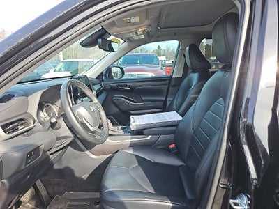 2023 Toyota Highlander XLE