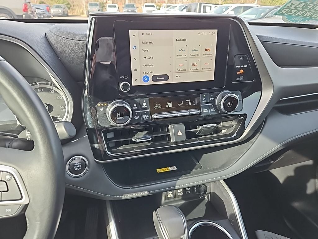 2023 Toyota Highlander XLE