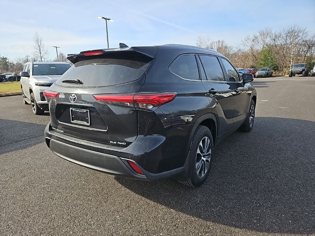 2023 Toyota Highlander XLE